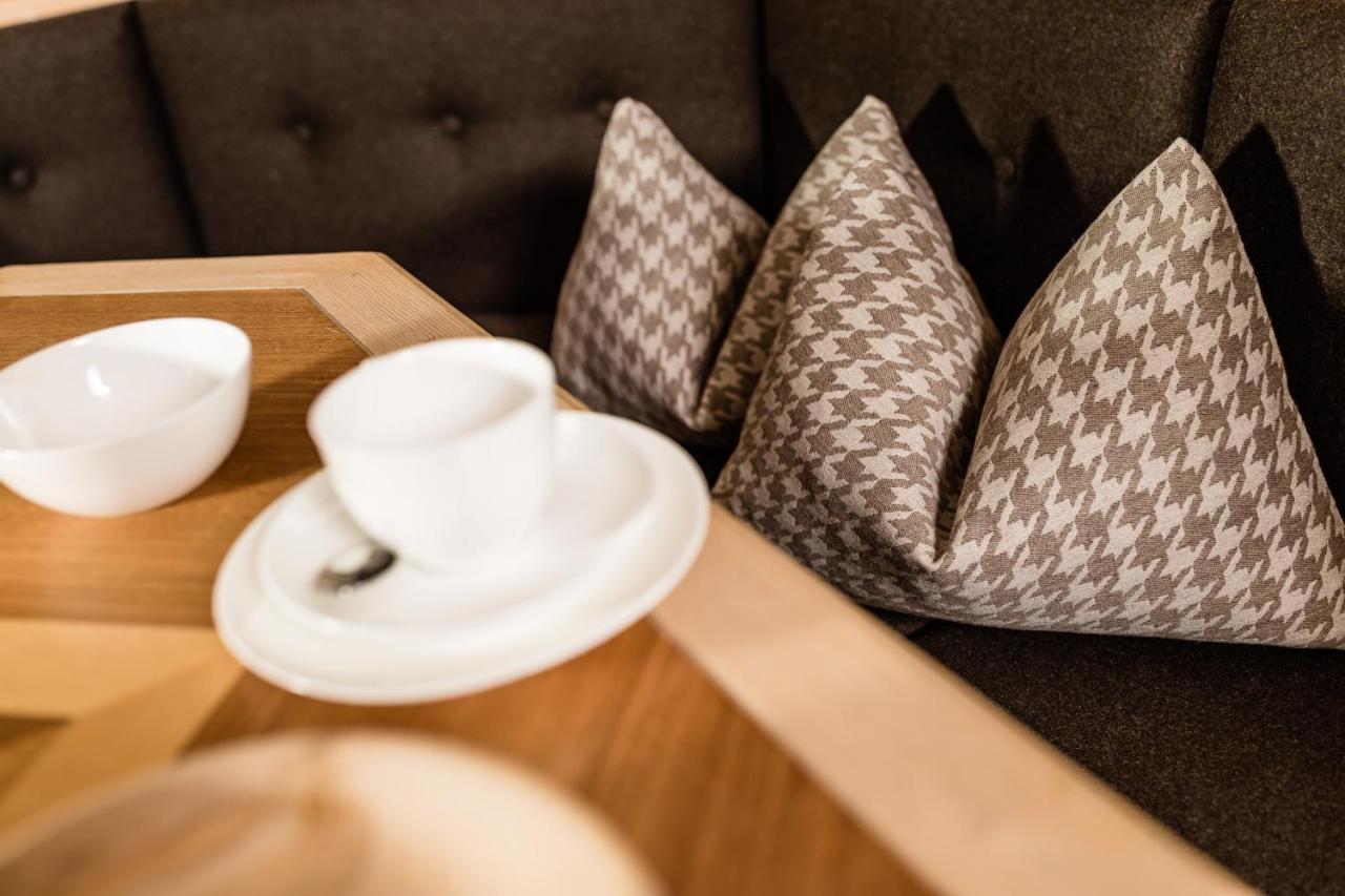 Apartments Villa Gardena - Gardenahotels Сельва-ді-Валь-Гардена Екстер'єр фото