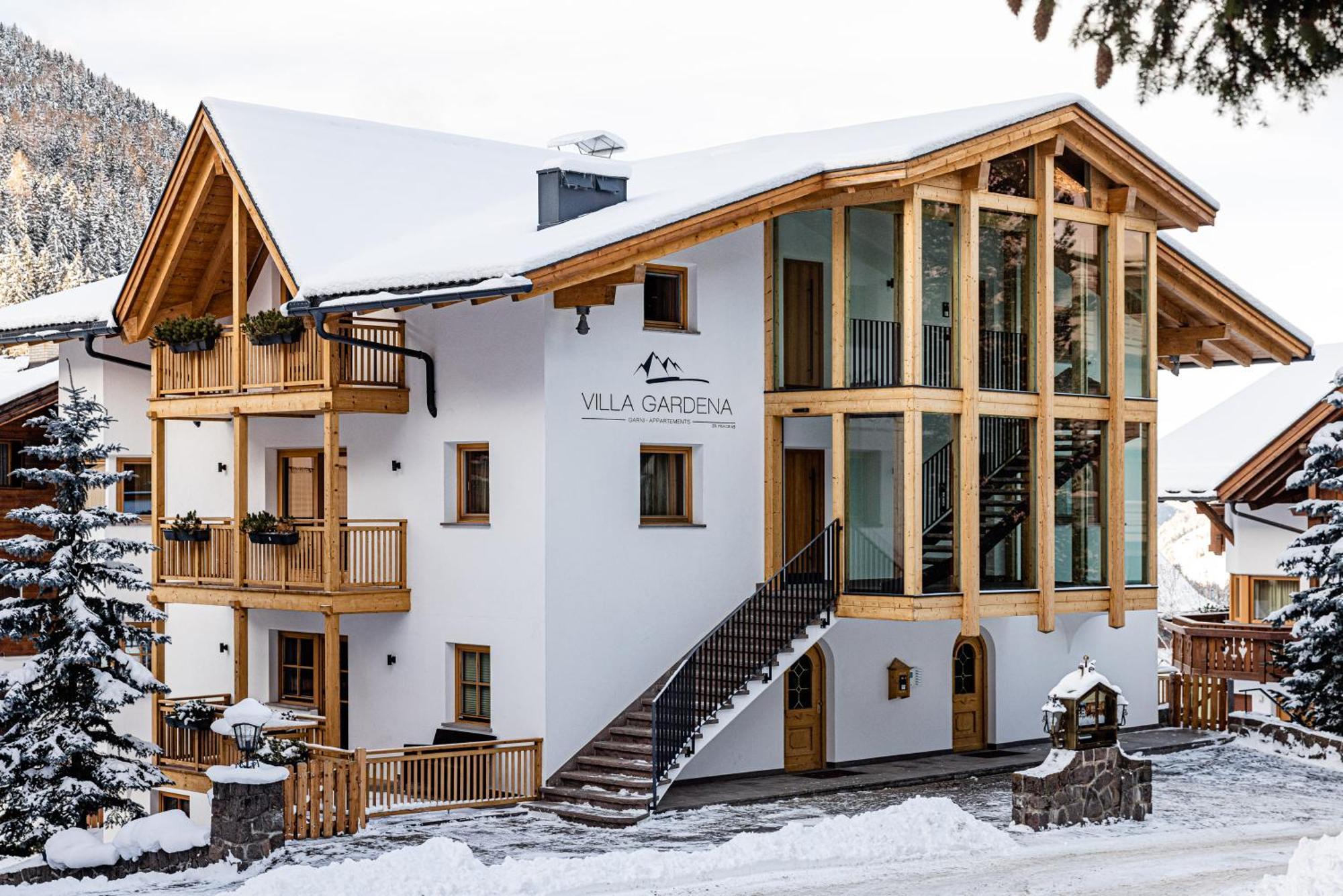 Apartments Villa Gardena - Gardenahotels Сельва-ді-Валь-Гардена Екстер'єр фото
